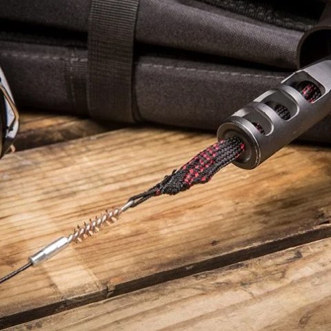Sznur do czyszczenia przewodu lufy Real Avid Bore Boss do .223 / 5.56 mm Real Avid
