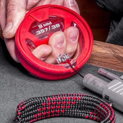 Sznur do czyszczenia przewodu lufy Real Avid Bore Boss do .357 / .38 / 9 mm Real Avid
