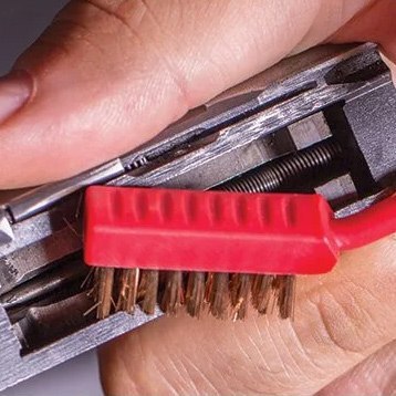 Zestaw szczotek i skrobaków do czyszczenia broni Real Avid Accu-Grip Picks & Brushes Real Avid