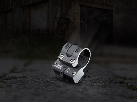 Montaż taktyczny latarki Fenix ALG-16 Fenix