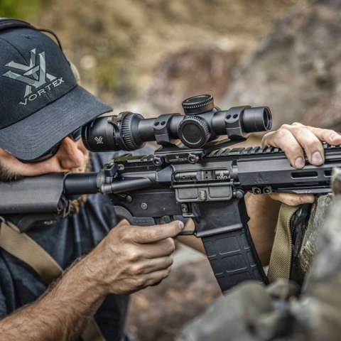 Luneta celownicza Vortex Strike Eagle 1-10x24 FFP 30 mm AO EBR-8 BDC MOA/MRAD Vortex Optics