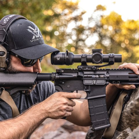 Luneta celownicza Vortex Strike Eagle 1-10x24 FFP 30 mm AO EBR-8 BDC MOA/MRAD Vortex Optics