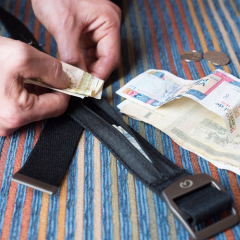 Pasek z kieszonką Lifeventure Travel Money Belt - black Lifeventure