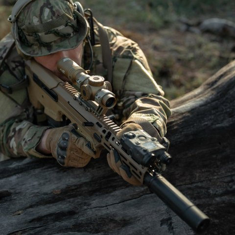 Luneta celownicza Primary Arms Compact PLx-1-8x24 FFP RDB ACSS Raptor 5.56/.308 Yard G2 Reticle - FDE Primary Arms