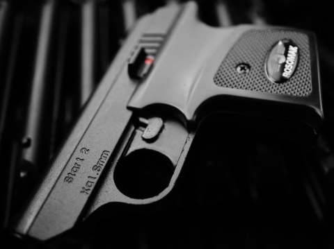 Pistolet hukowy alarmowy START 2 kal. 6 mm Rosomak