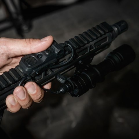 Latarka na broń Fenix GL30R Fenix