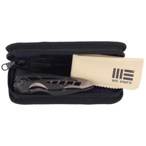 Nóż składany WE Knife Arrakis Champagne Ti / CF, Black M390 by Elijah Isham (906CF-B MYSTERY BOX) WE Knife