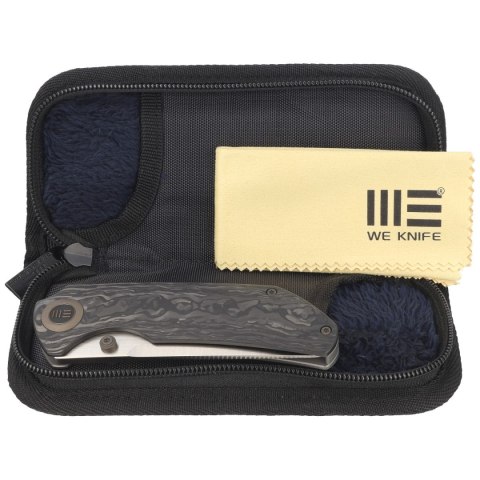 Nóż składany WE Knife Thug XL Shredded Carbon Fiber / Gray Titanium, Satin CPM 20CV by Matthew Christensen (WE20028E-1) WE Knife