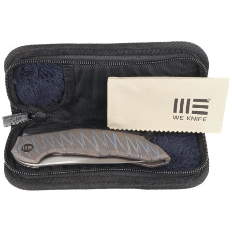 Nóż składany WE Knife Merata LE No 149/200 Tiger Stripe Titanium, Hand Rubbed Satin CPM 20CV by Anton Tkachenko (WE22008A-3) WE Knife