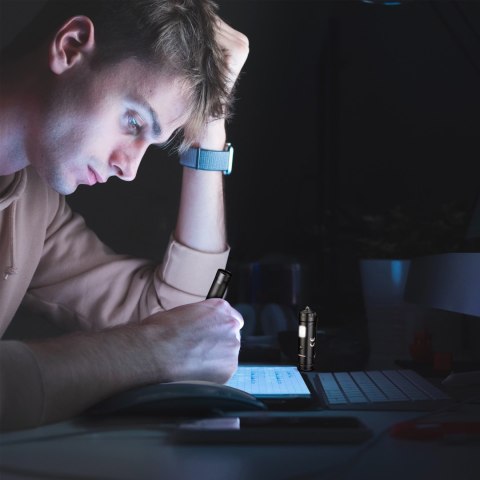 Długopis z latarką Fenix T6 czarny Fenix