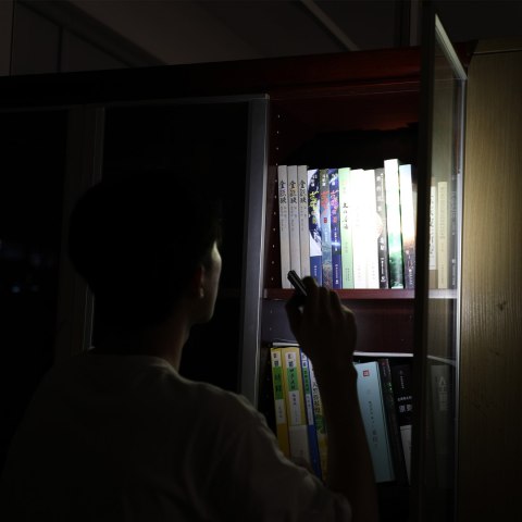 Długopis z latarką Fenix T6 niebieski Fenix