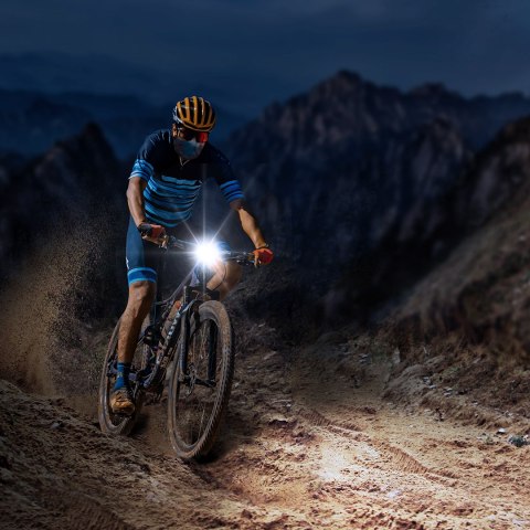 Lampa rowerowa Fenix BC26R Fenix