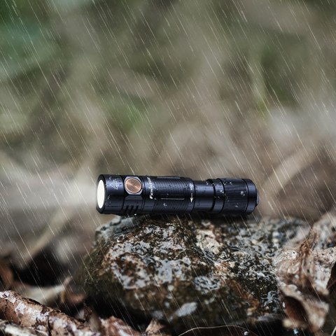 Latarka LED Fenix E05R czarna Fenix