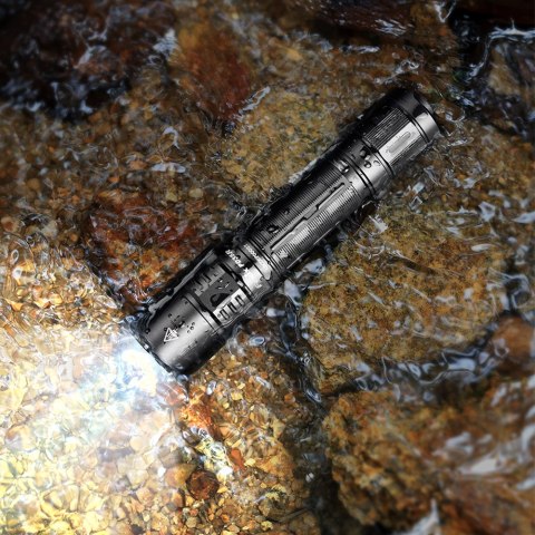 Latarka taktyczna LED Fenix PD35R Fenix
