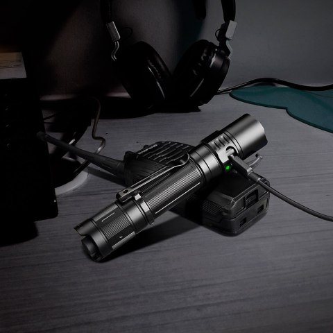 Latarka taktyczna LED Fenix PD35R Fenix