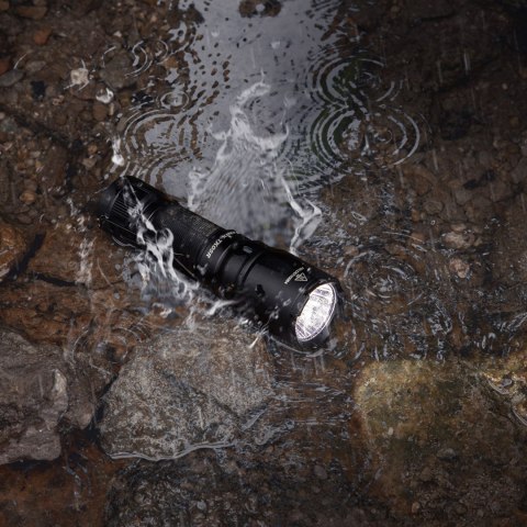 Latarka taktyczna LED TK05R Fenix