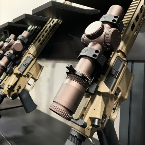 Luneta celownicza Vortex Razor III HD 1-10x24 FFP 34 mm AO EBR-9 MOA/MRAD Vortex Optics