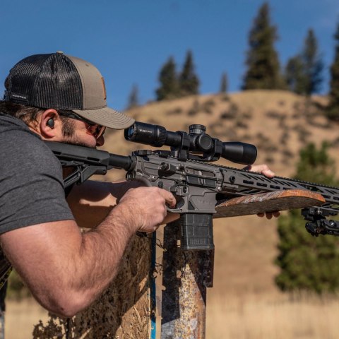 Luneta celownicza Vortex Strike Eagle 3-18x44 FFP 34 mm AO EBR-7C MOA/MRAD Vortex Optics