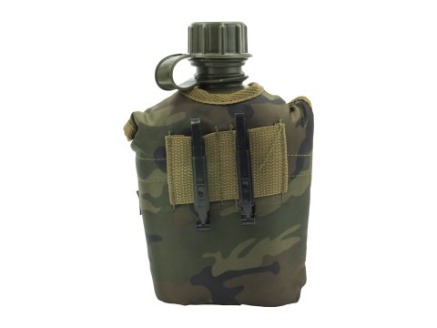 Manierka w pokrowcu MFH - woodland MFH - Max Fuchs