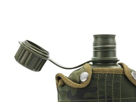 Manierka w pokrowcu MFH - woodland MFH - Max Fuchs