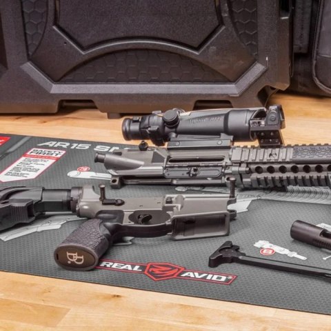 Mata Real Avid do czyszczenia karabinka AR-15 Smart Mat Real Avid
