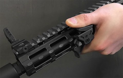 Podstawka pod kciuk Leapers UTG M-LOK czarna Leapers