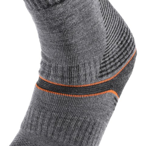 Skarpety turystyczne Comodo Climacontrol TRE8 szare Comodo